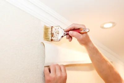 Pose de papier peint au Tréport — revêtements muraux et toiles de verre